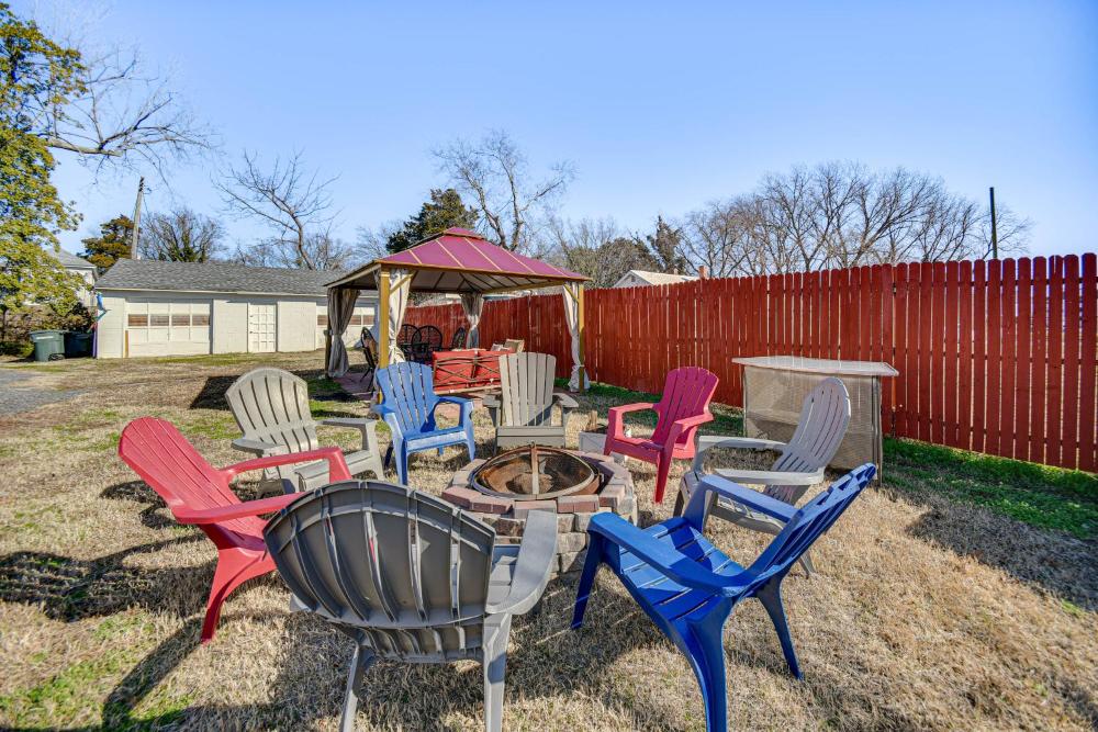 Hampton Sanctuary with Fire Pit and Fenced Yard!